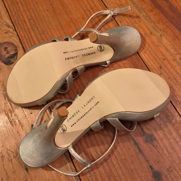 🥂Silver Strappy Sandals by Chinese Laundry NWOB - Picture 6 of 7